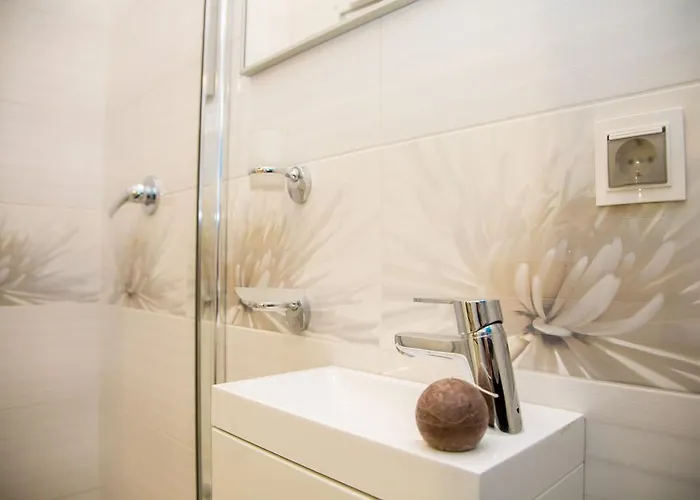 דירה In Scandinavian Style לבוב